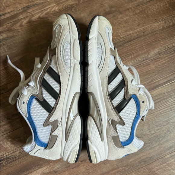 ADIDAS TEMPER RUN size 10 - Picture 4 of 7